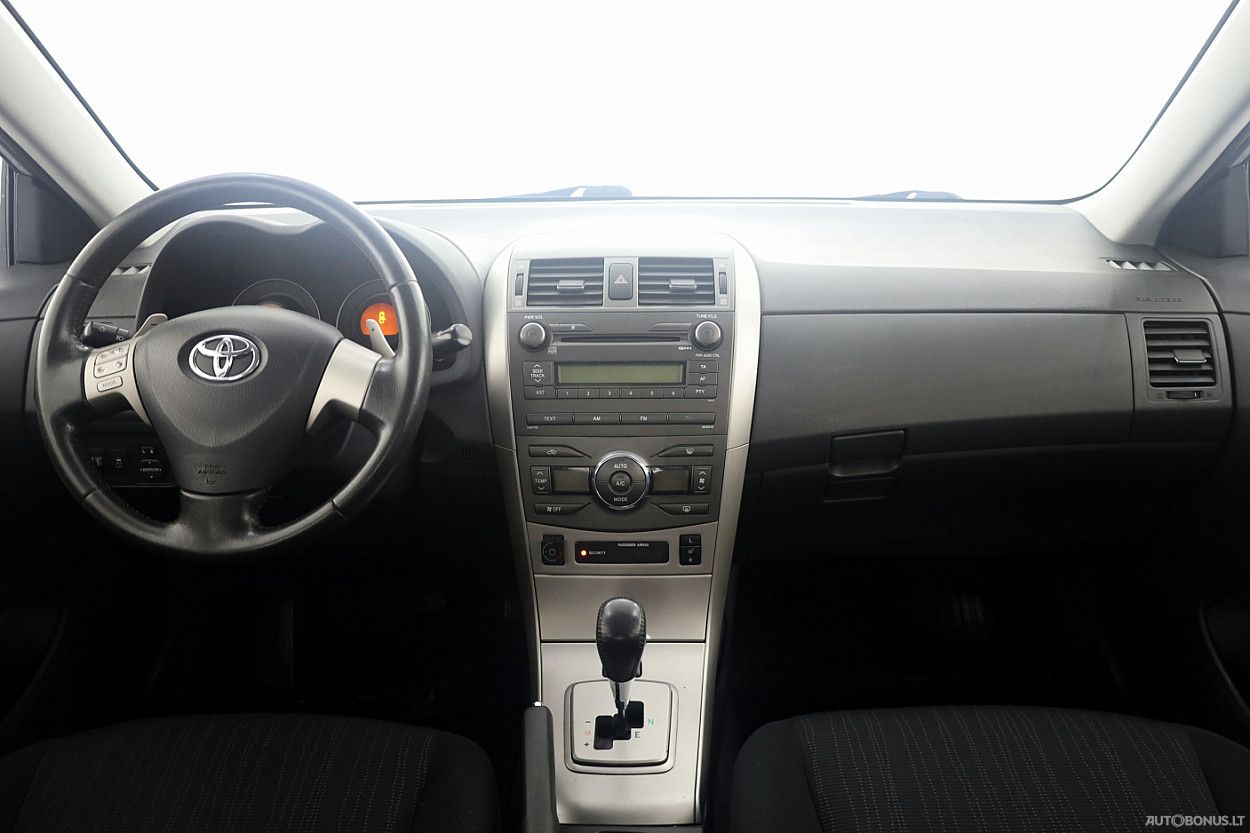 Toyota Corolla | 4