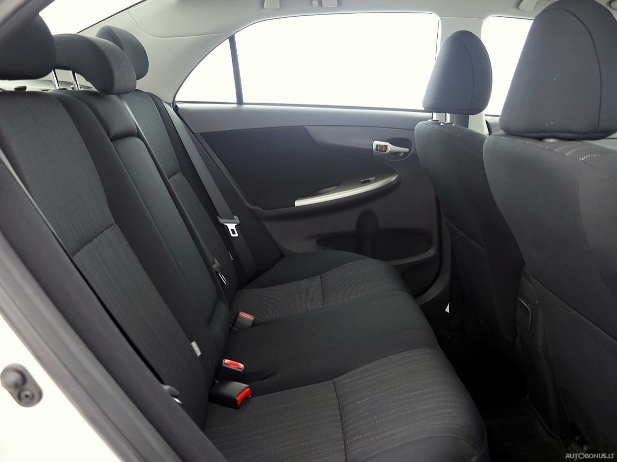 Toyota Corolla | 6