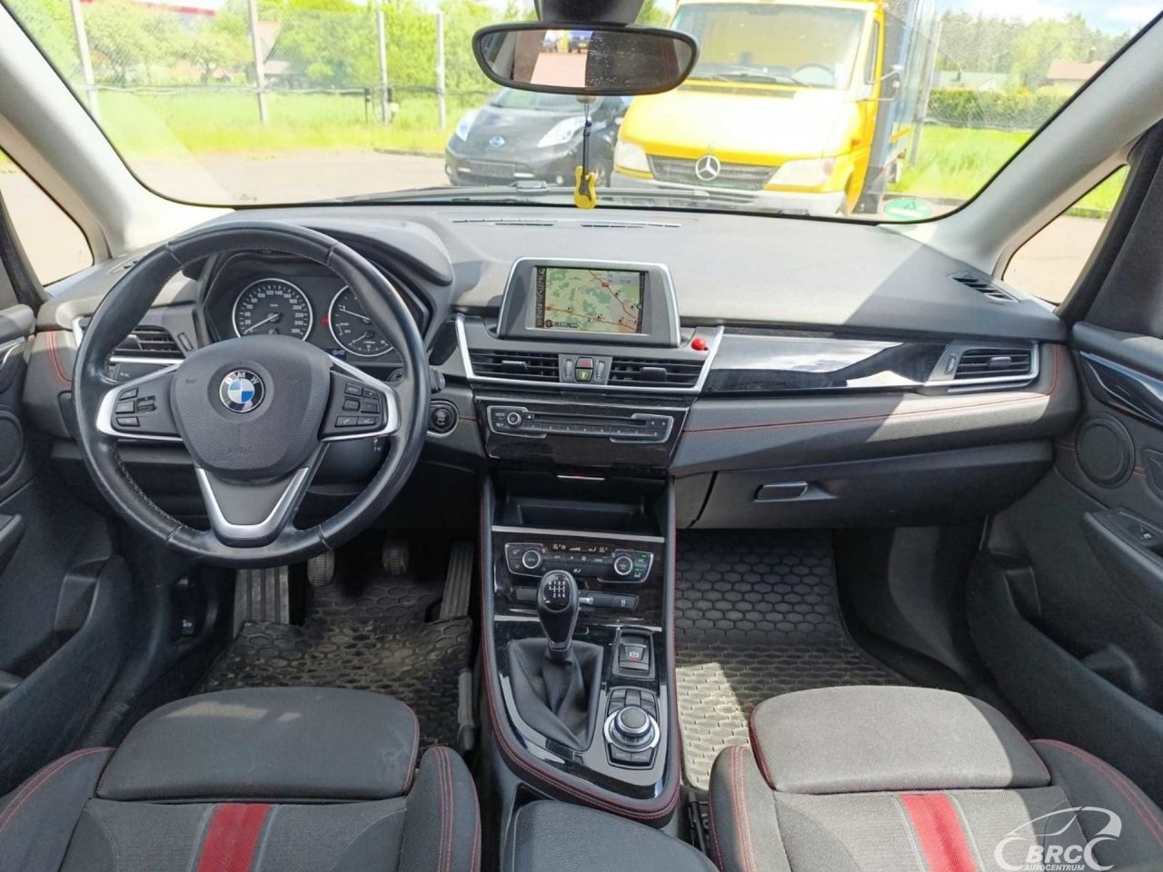 BMW 218 | 8