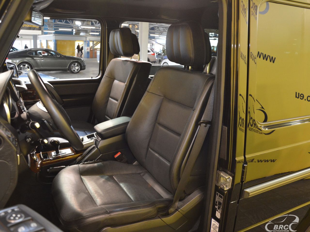 Mercedes-Benz G500 | 8