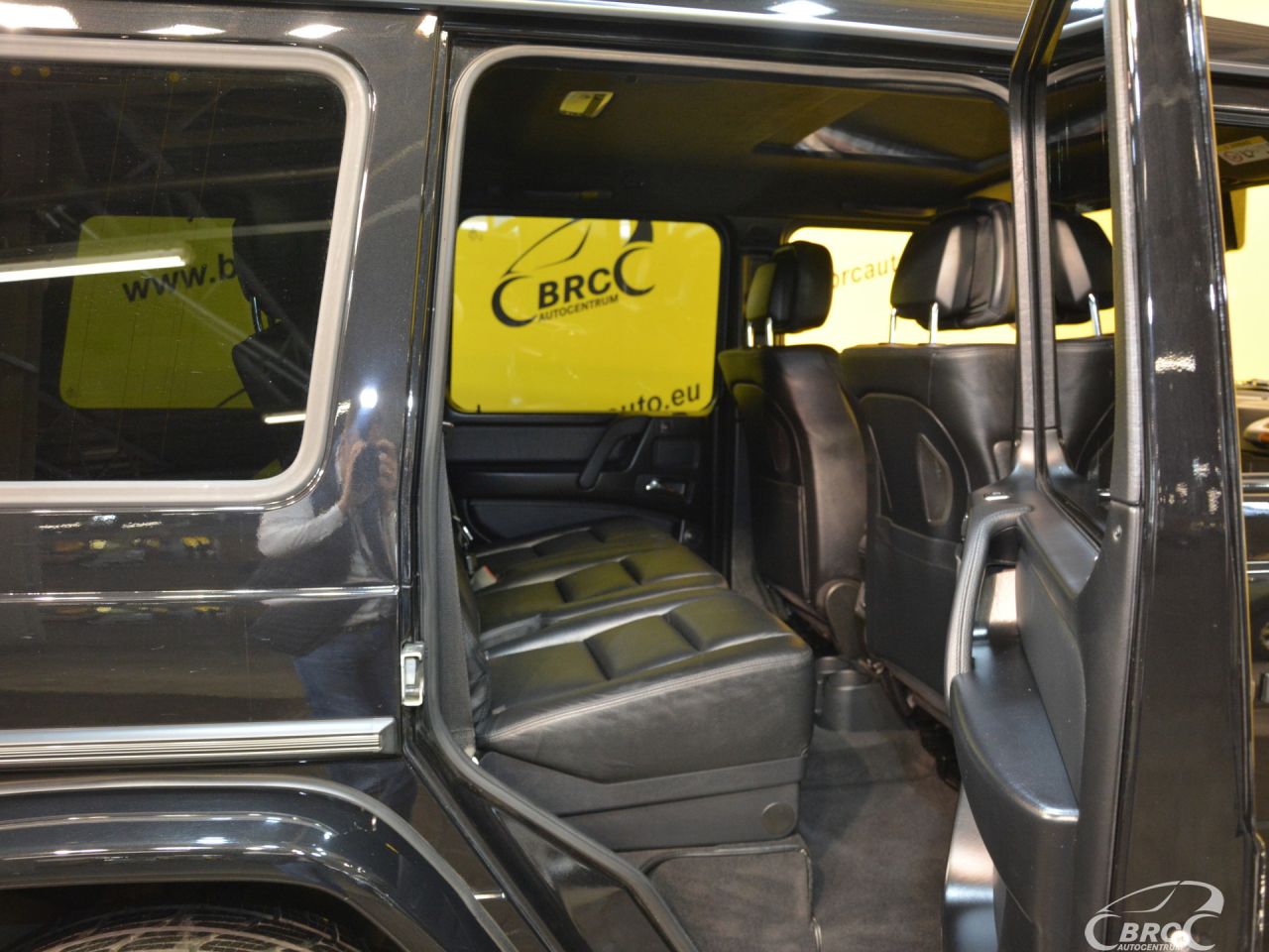 Mercedes-Benz G500 | 3