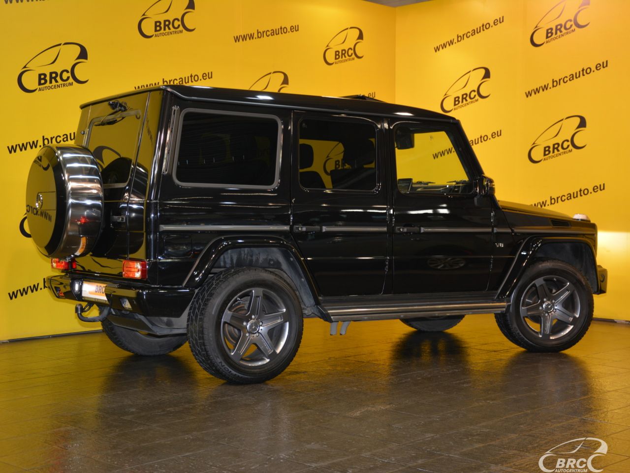 Mercedes-Benz G500 | 1
