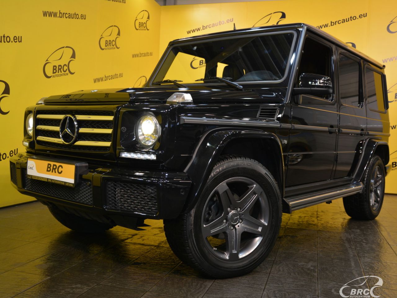 Mercedes-Benz G500 | 15