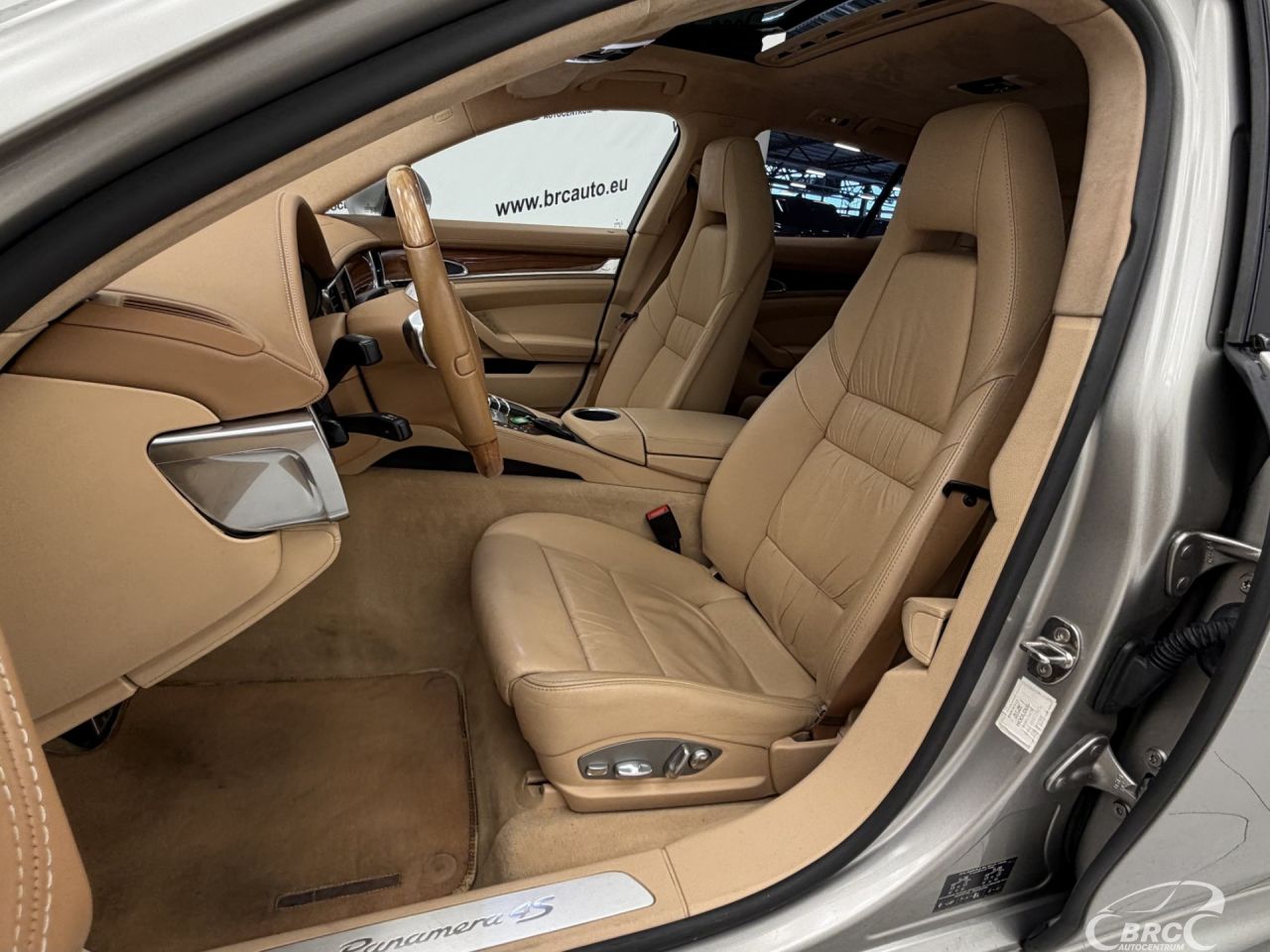 Porsche Panamera | 26