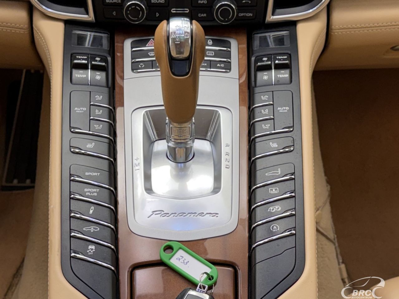 Porsche Panamera | 21