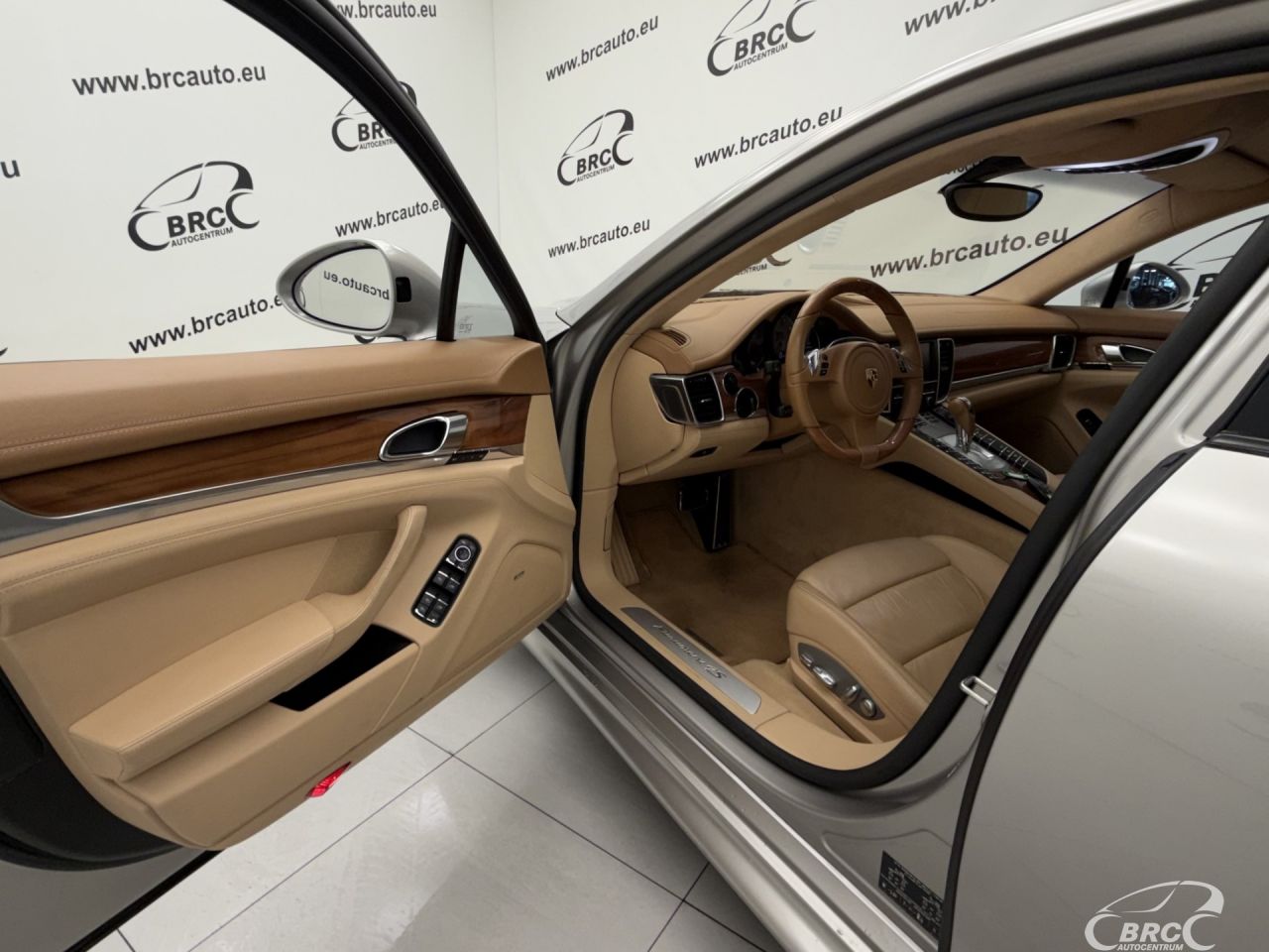 Porsche Panamera | 22