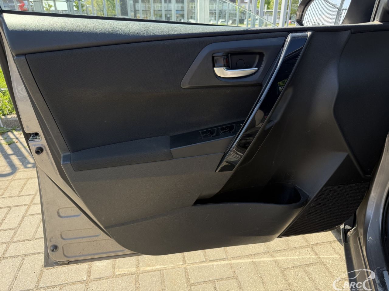 Toyota Auris | 12