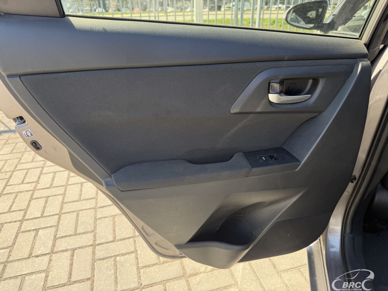 Toyota Auris | 9