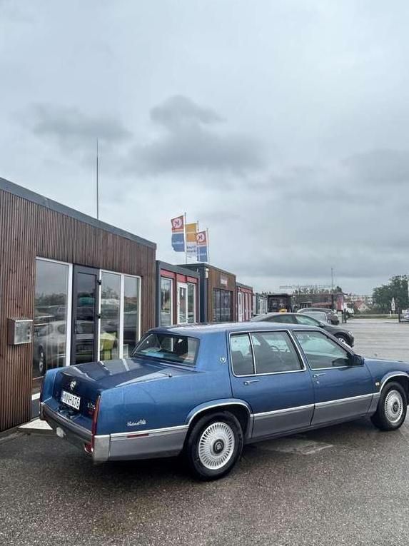 Cadillac DeVille | 5