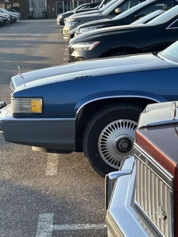 Cadillac DeVille | 20
