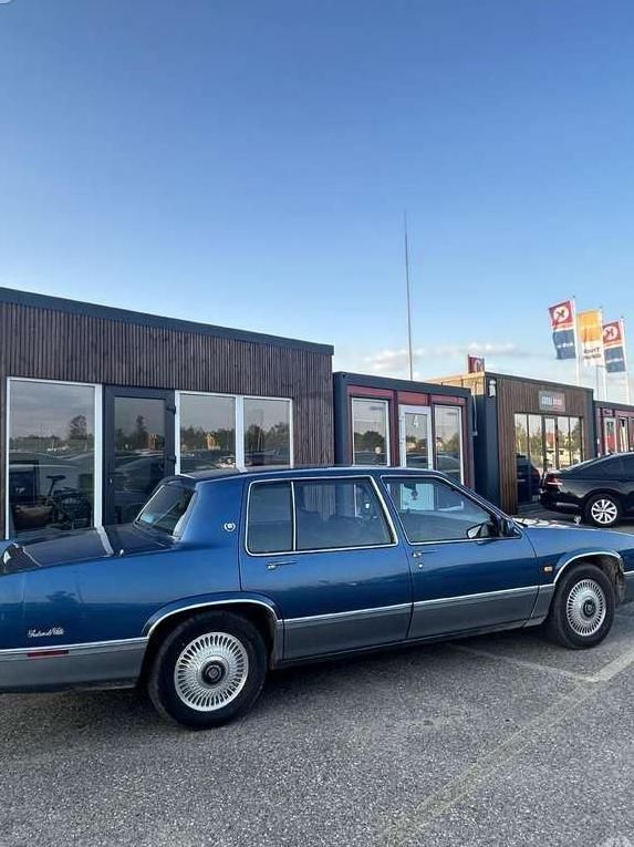 Cadillac DeVille | 7