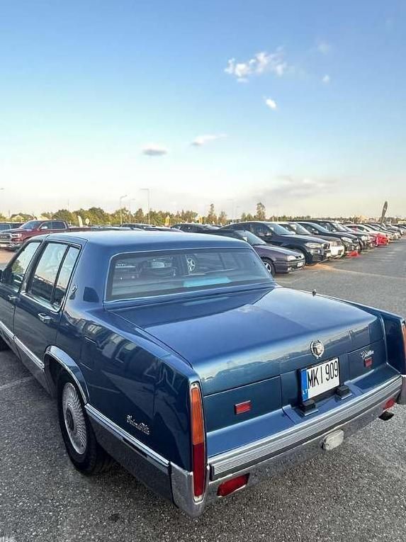 Cadillac DeVille | 11