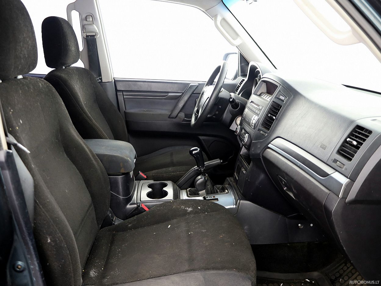 Mitsubishi Pajero | 5