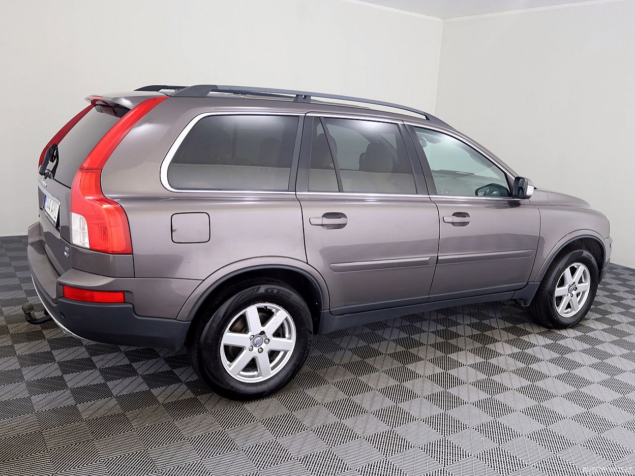 Volvo XC90 | 2