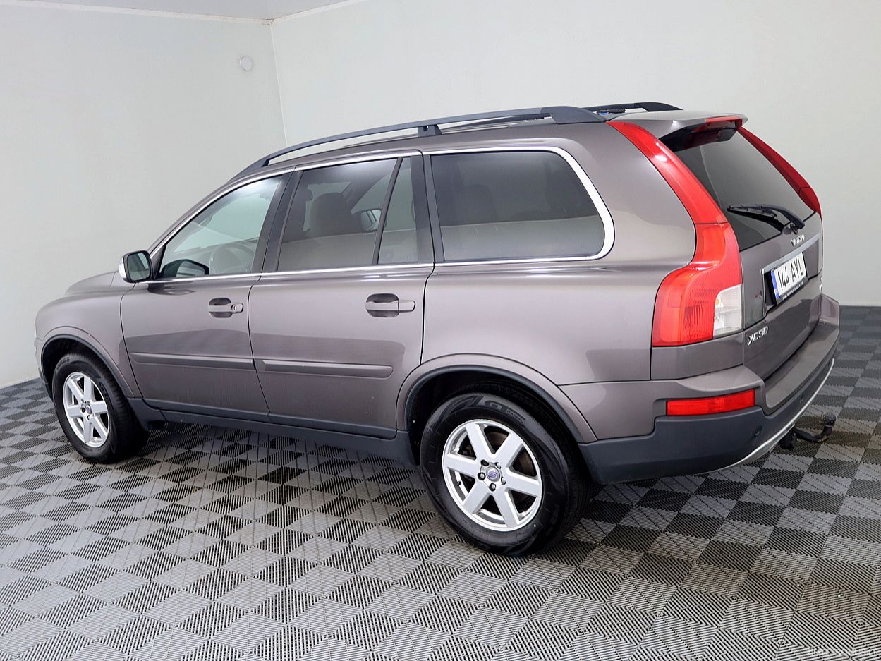 Volvo XC90 | 3