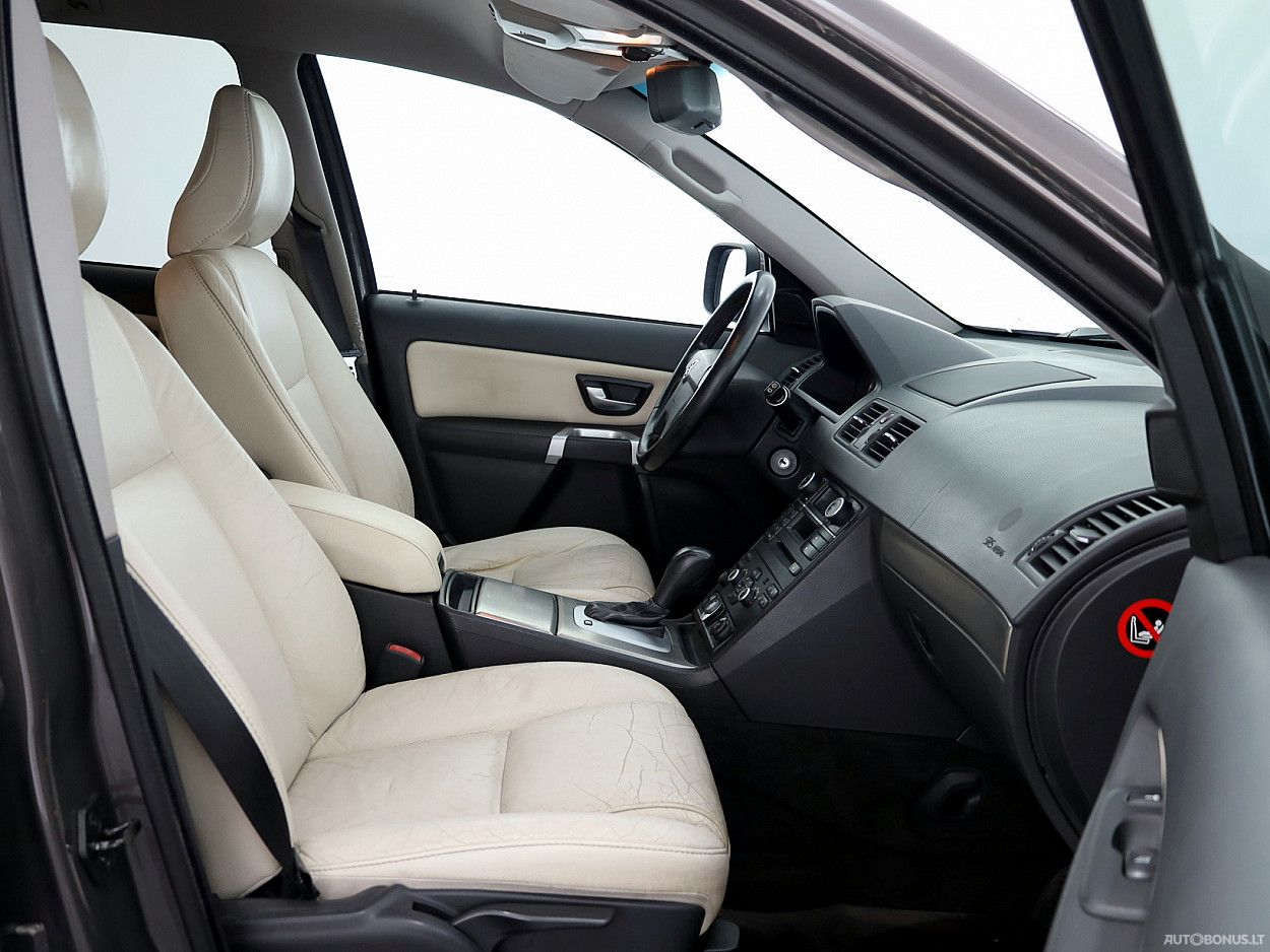 Volvo XC90 | 5