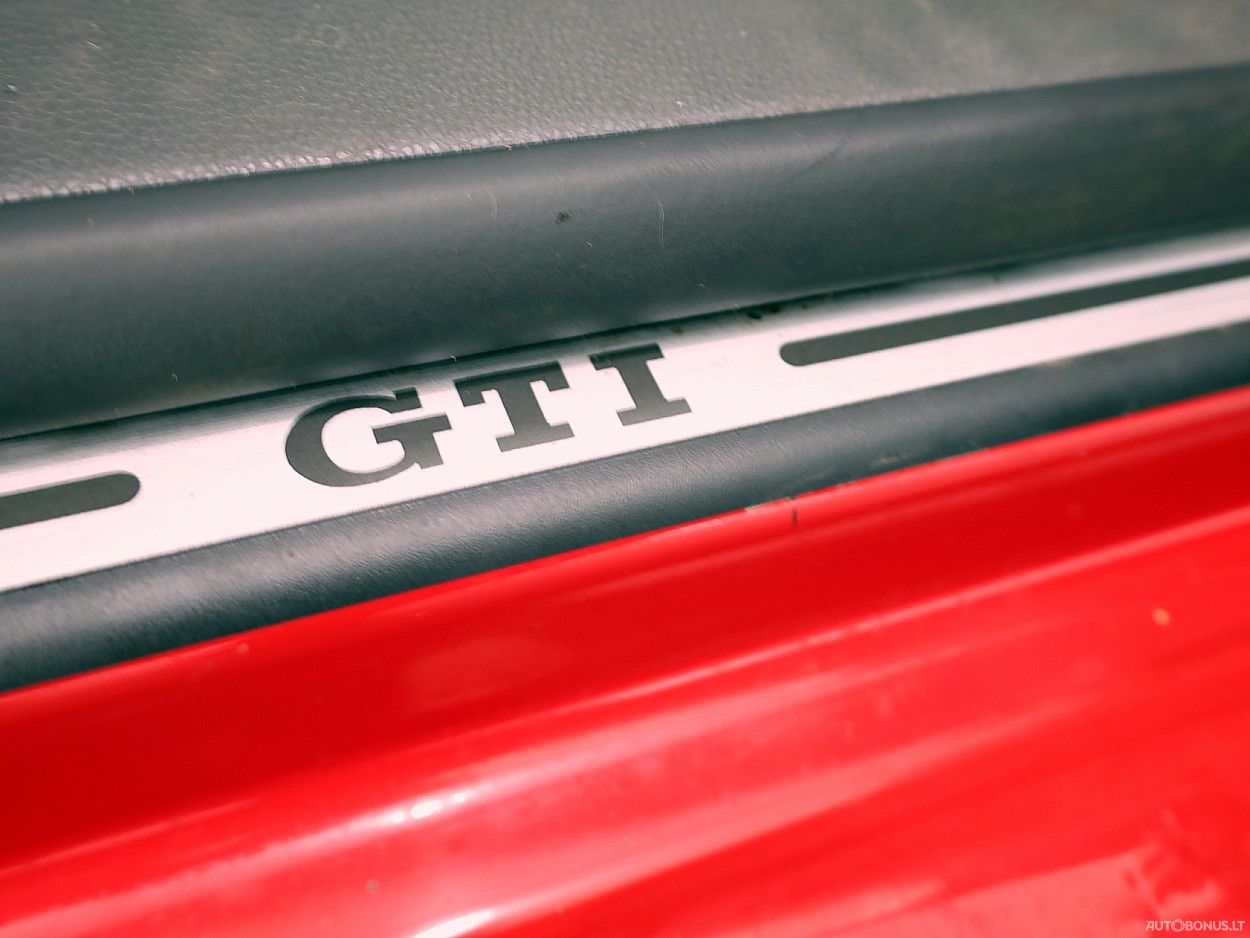 Volkswagen Golf | 10