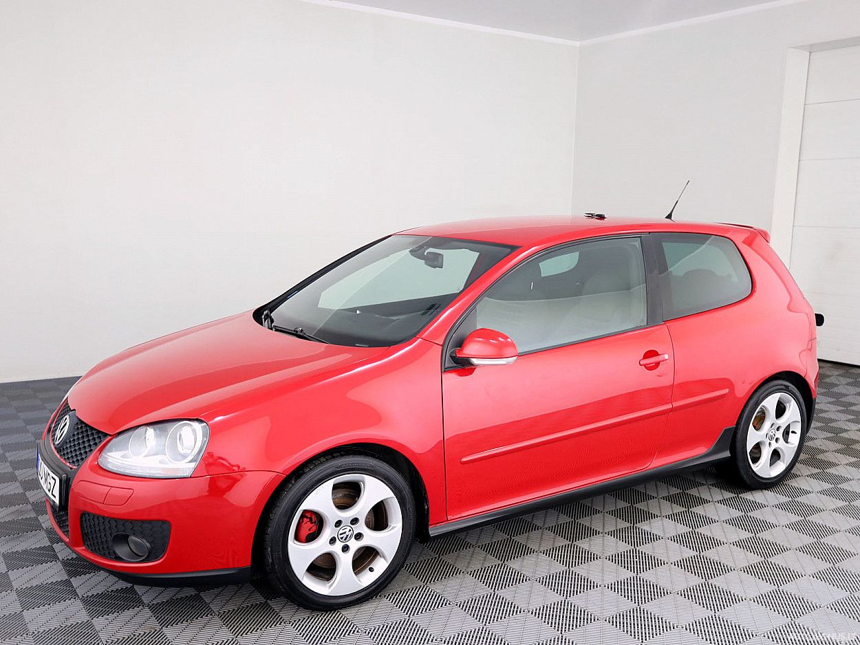 Volkswagen Golf | 1