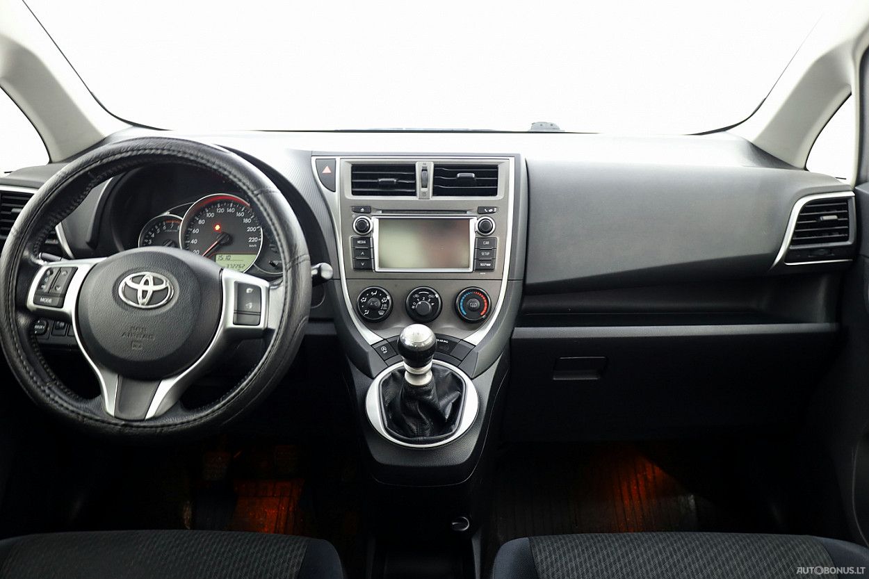Toyota Verso-S | 4