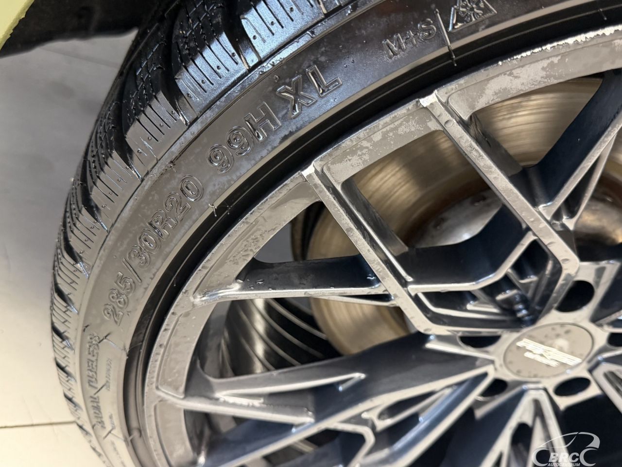 BMW M550 | 54