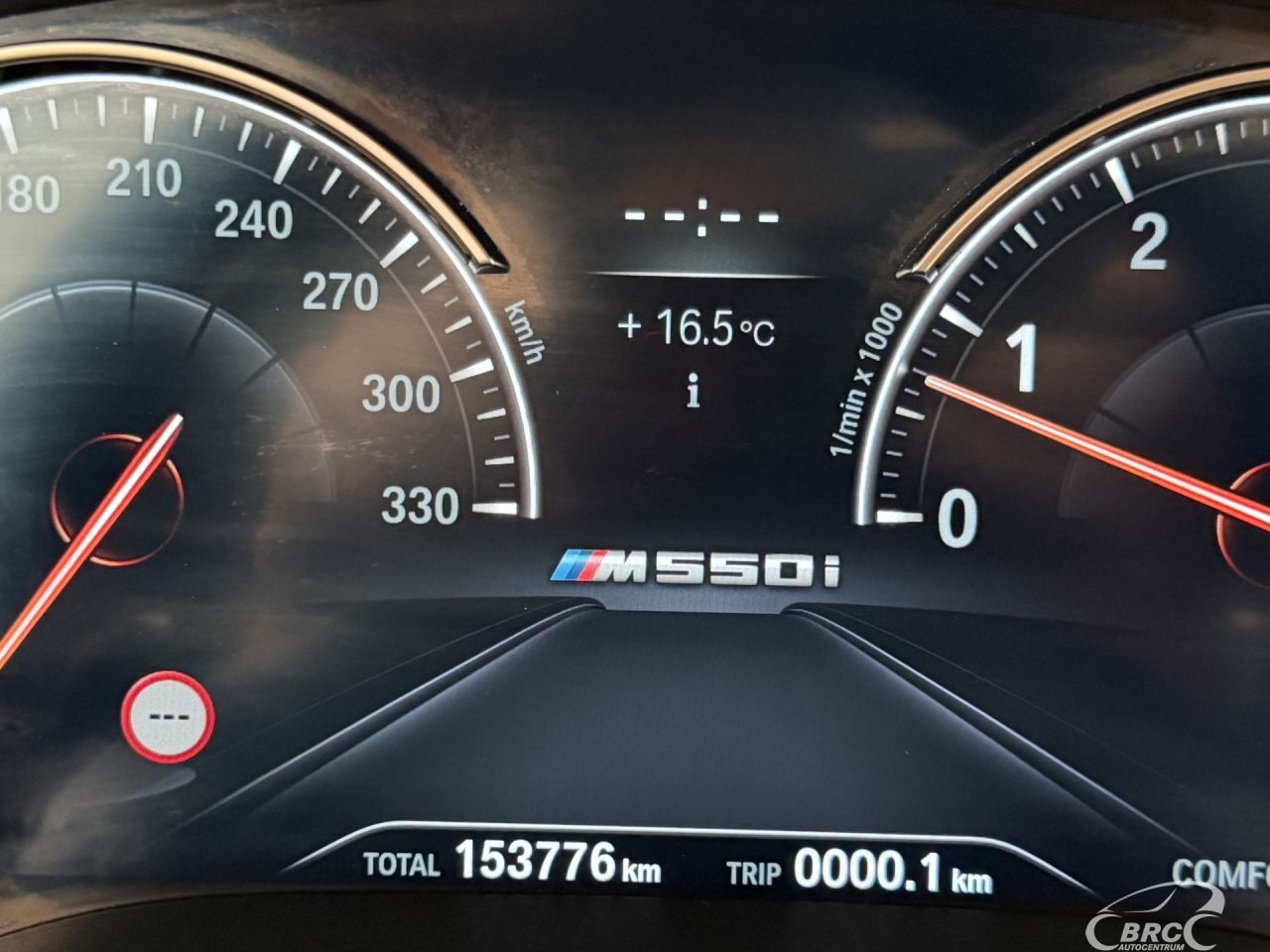 BMW M550 | 35