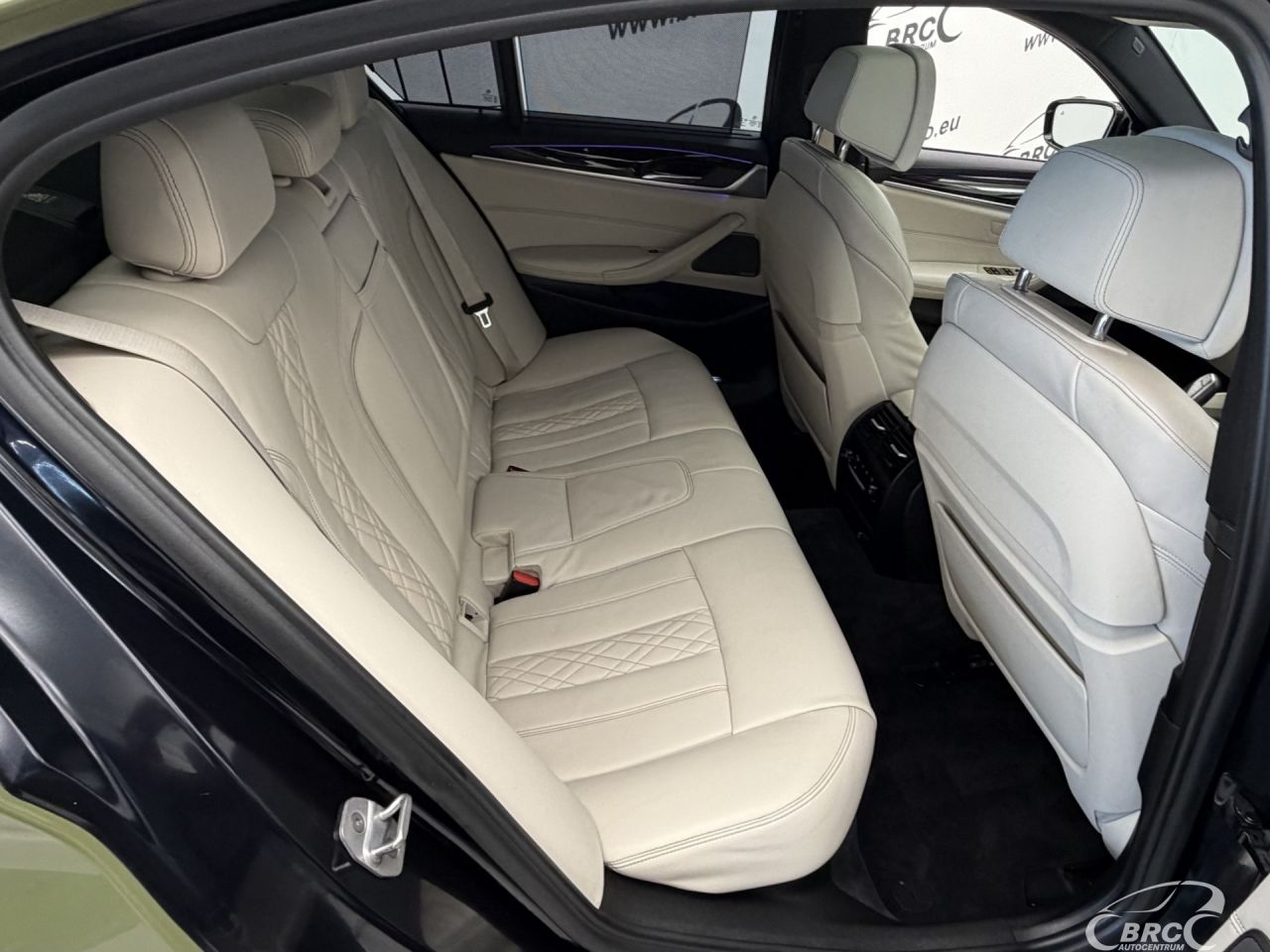 BMW M550 | 11