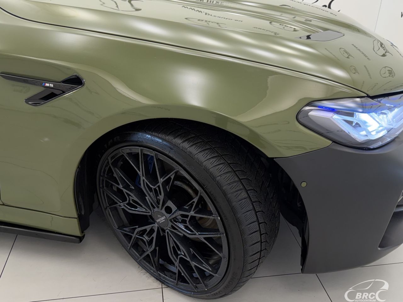 BMW M550 | 52