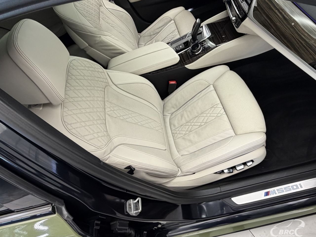 BMW M550 | 4