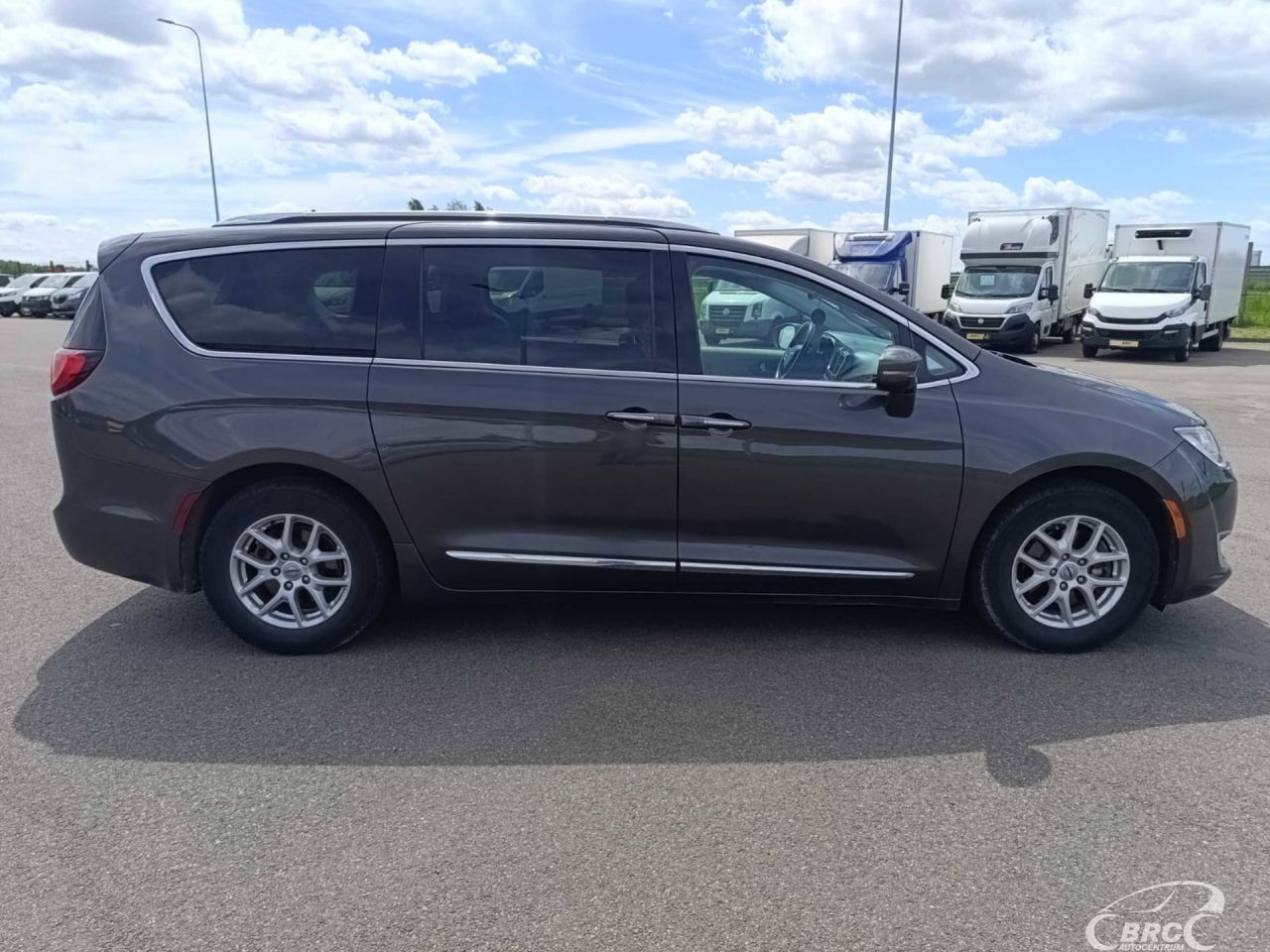 Chrysler Pacifica | 5