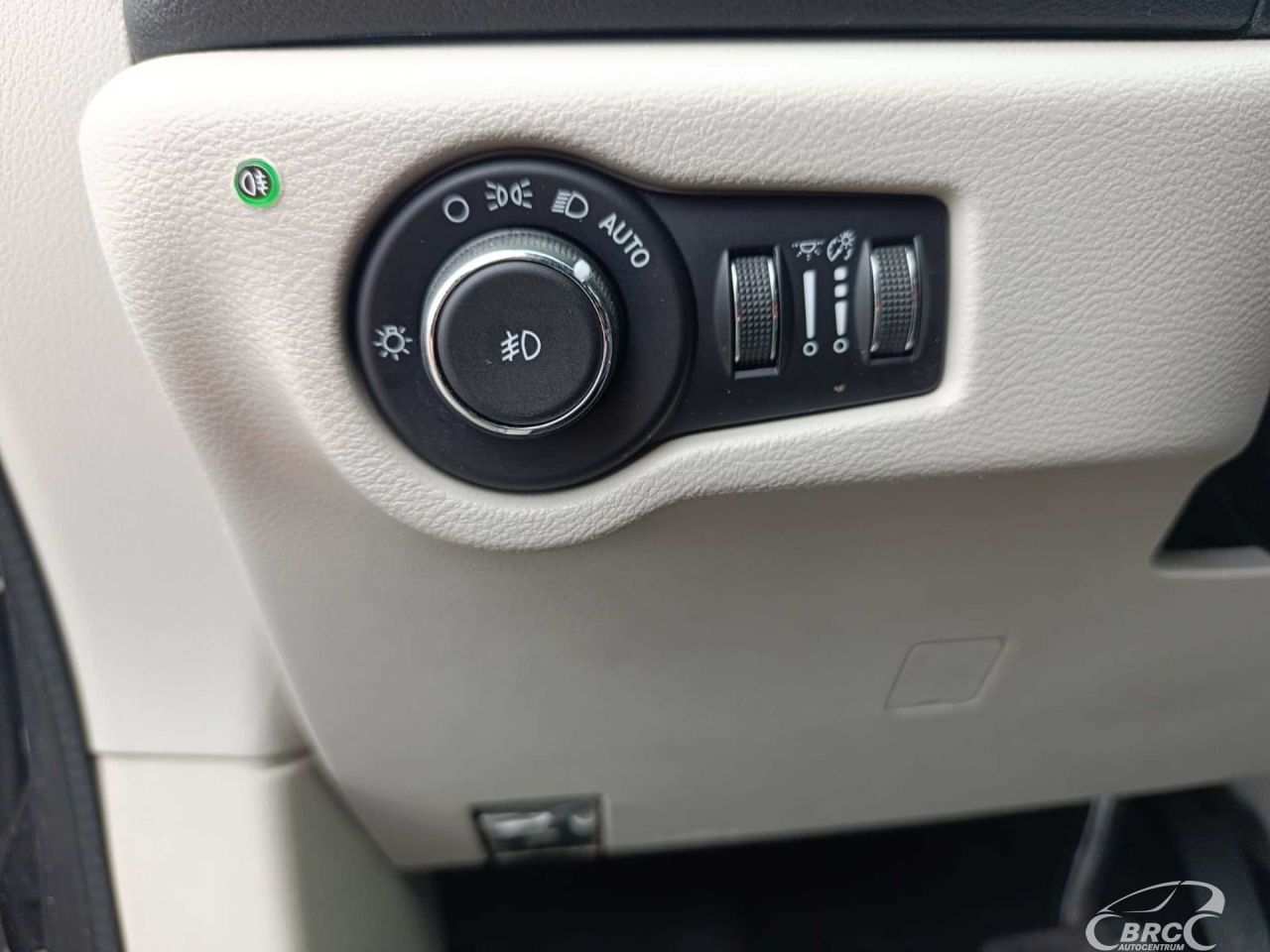 Chrysler Pacifica | 12