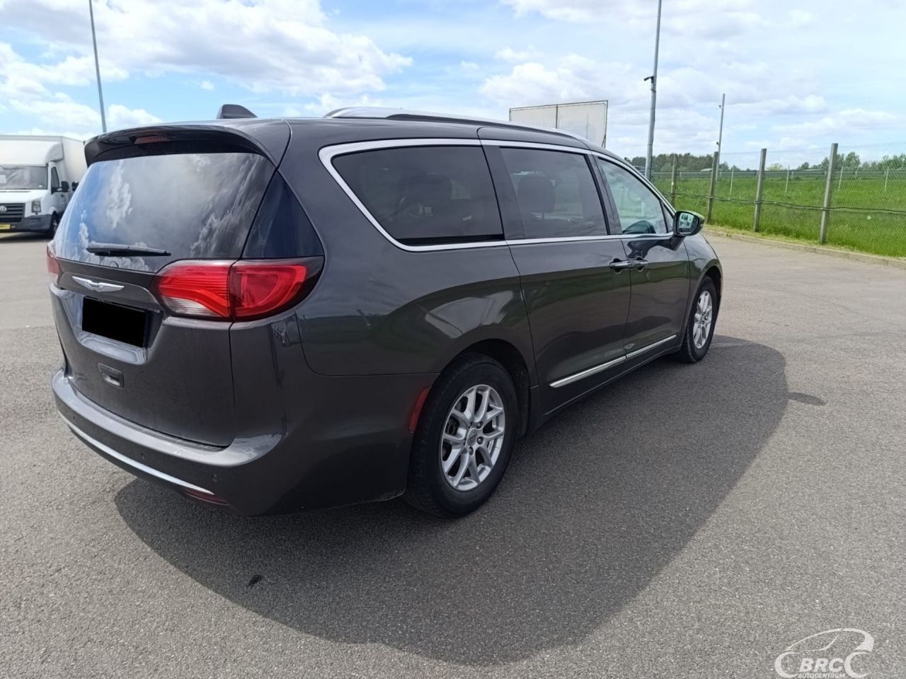 Chrysler Pacifica | 4