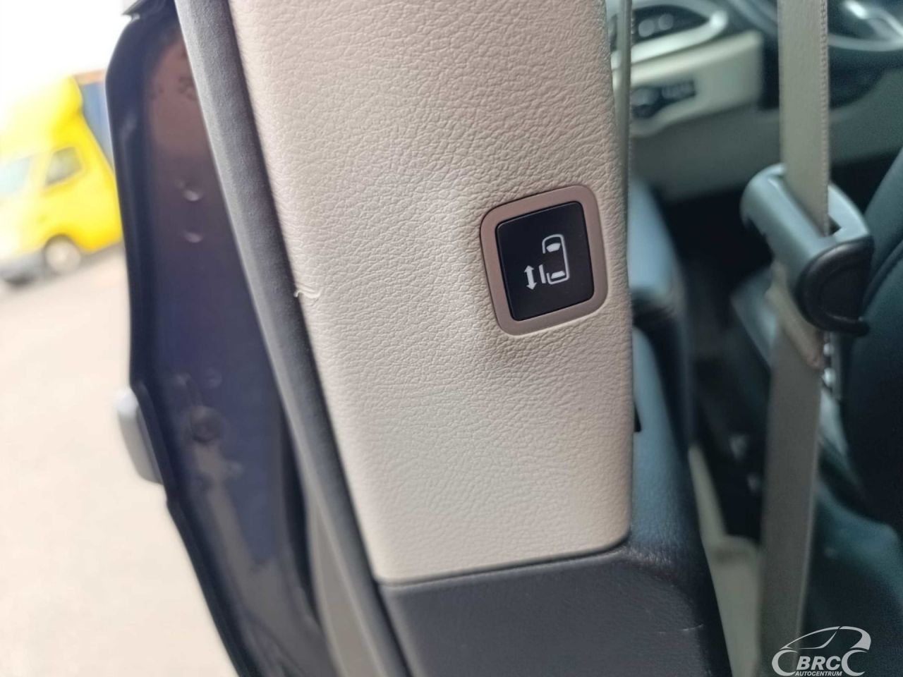 Chrysler Pacifica | 30