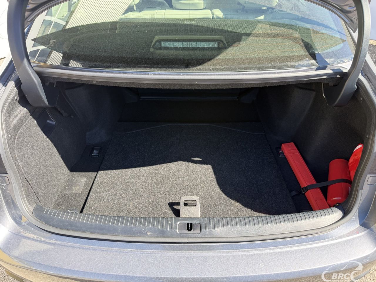 Lexus IS 300h | 12