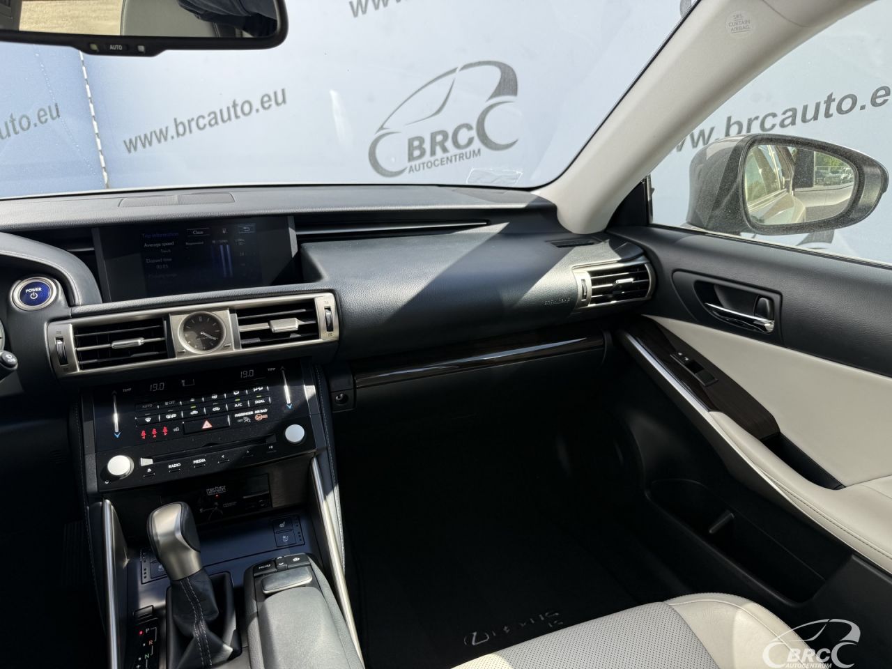 Lexus IS 300h | 4