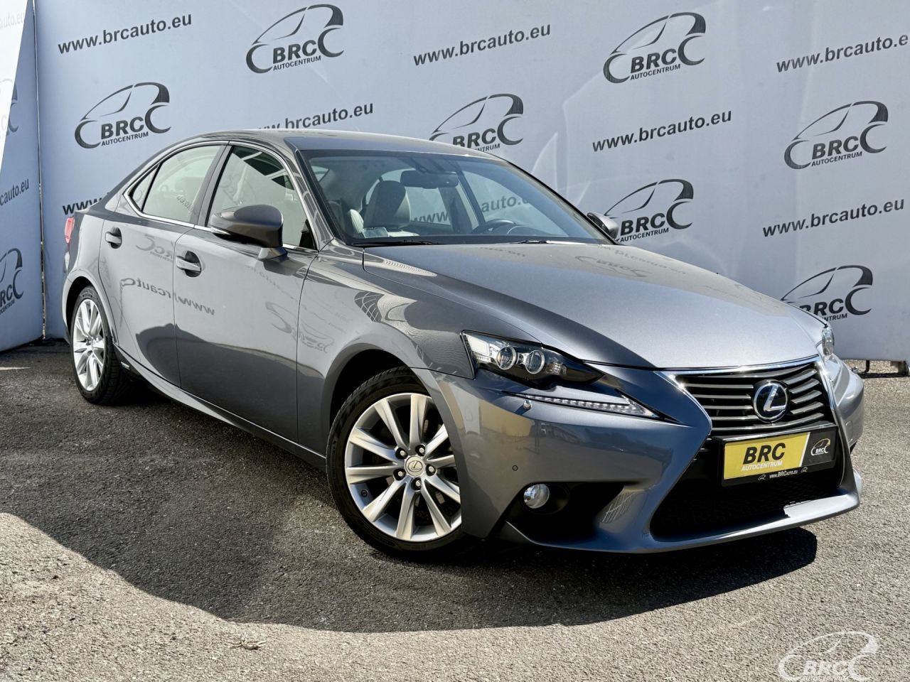 Lexus IS 300h | 36