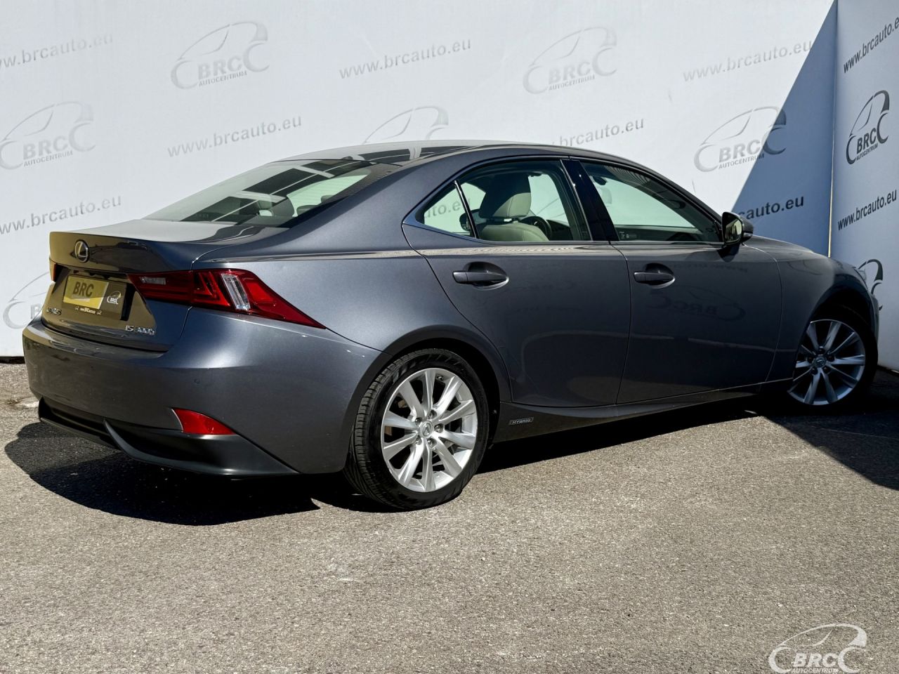 Lexus IS 300h | 1