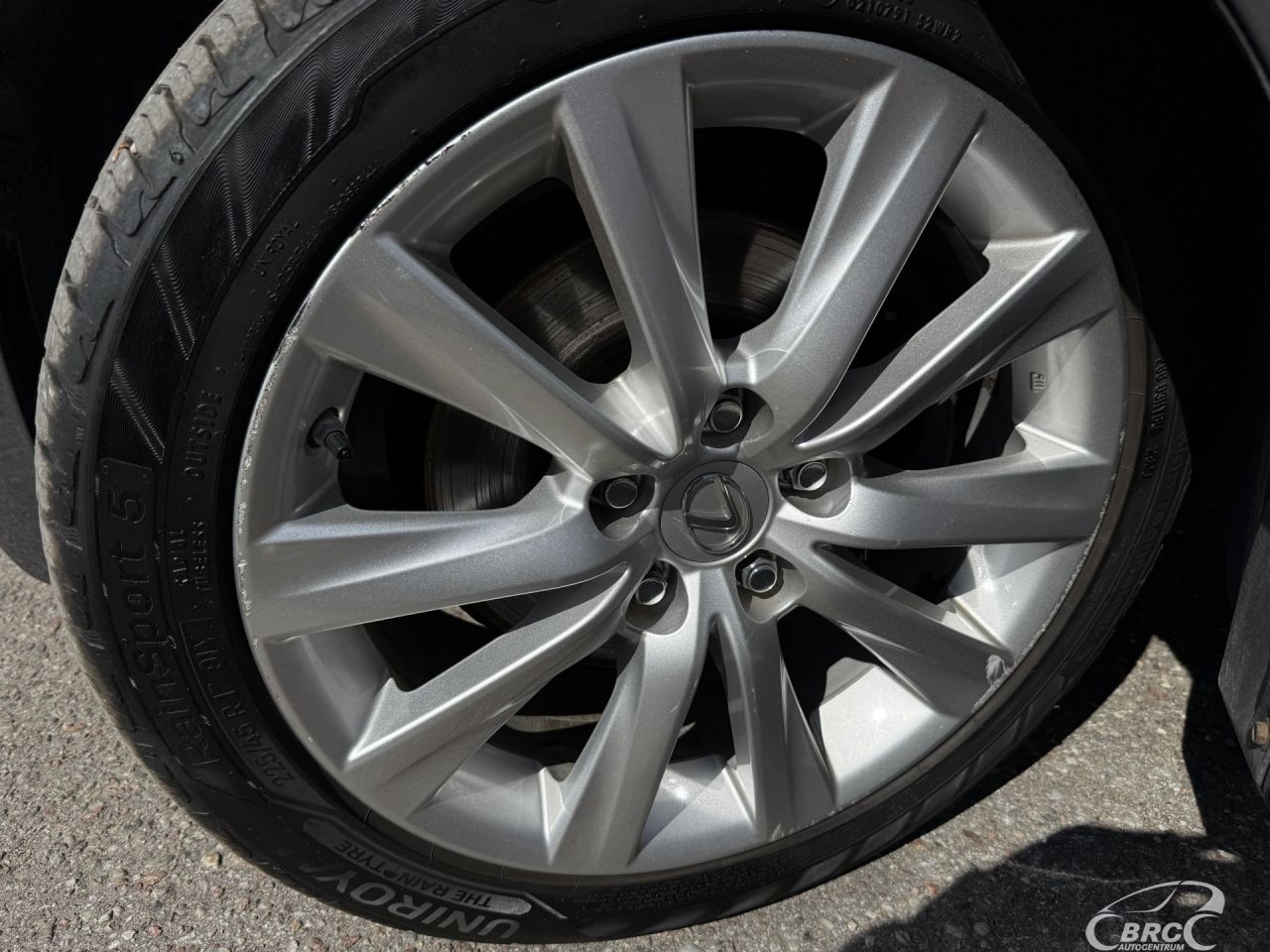 Lexus IS 300h | 42