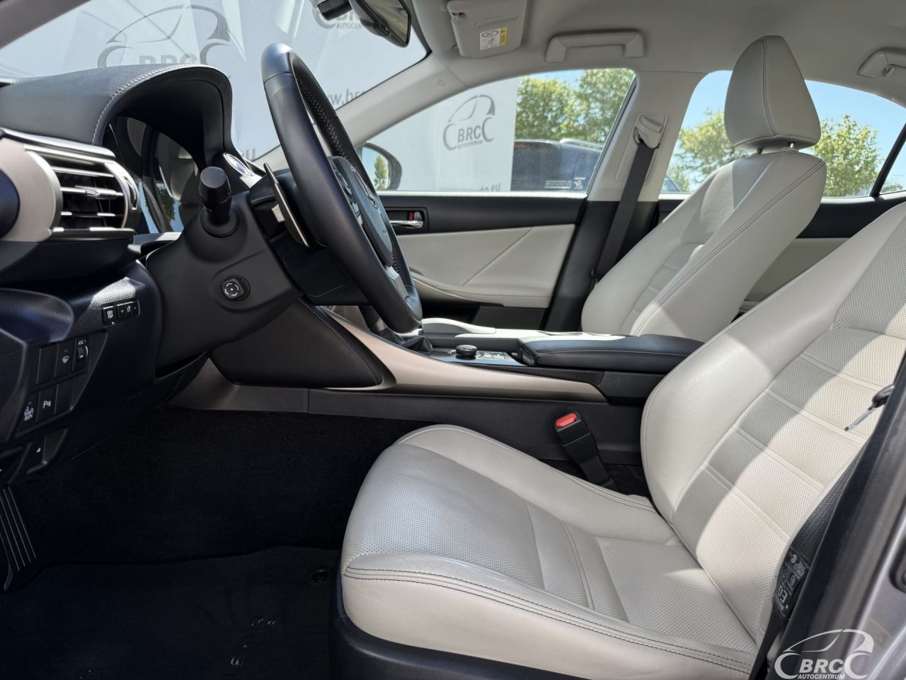 Lexus IS 300h | 20