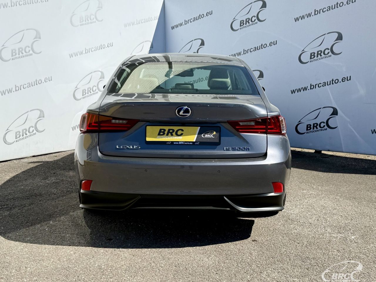 Lexus IS 300h | 40