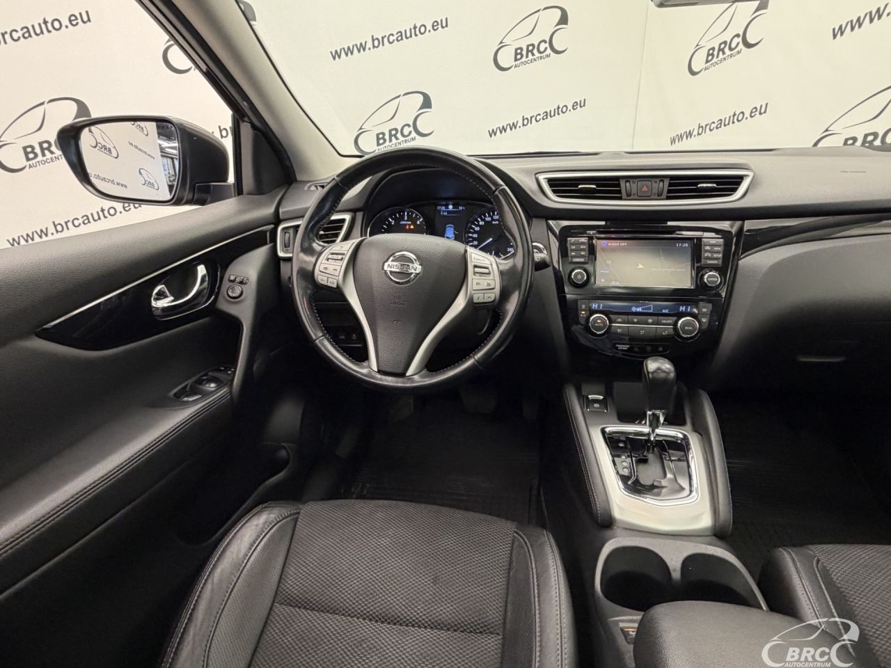 Nissan Qashqai | 12