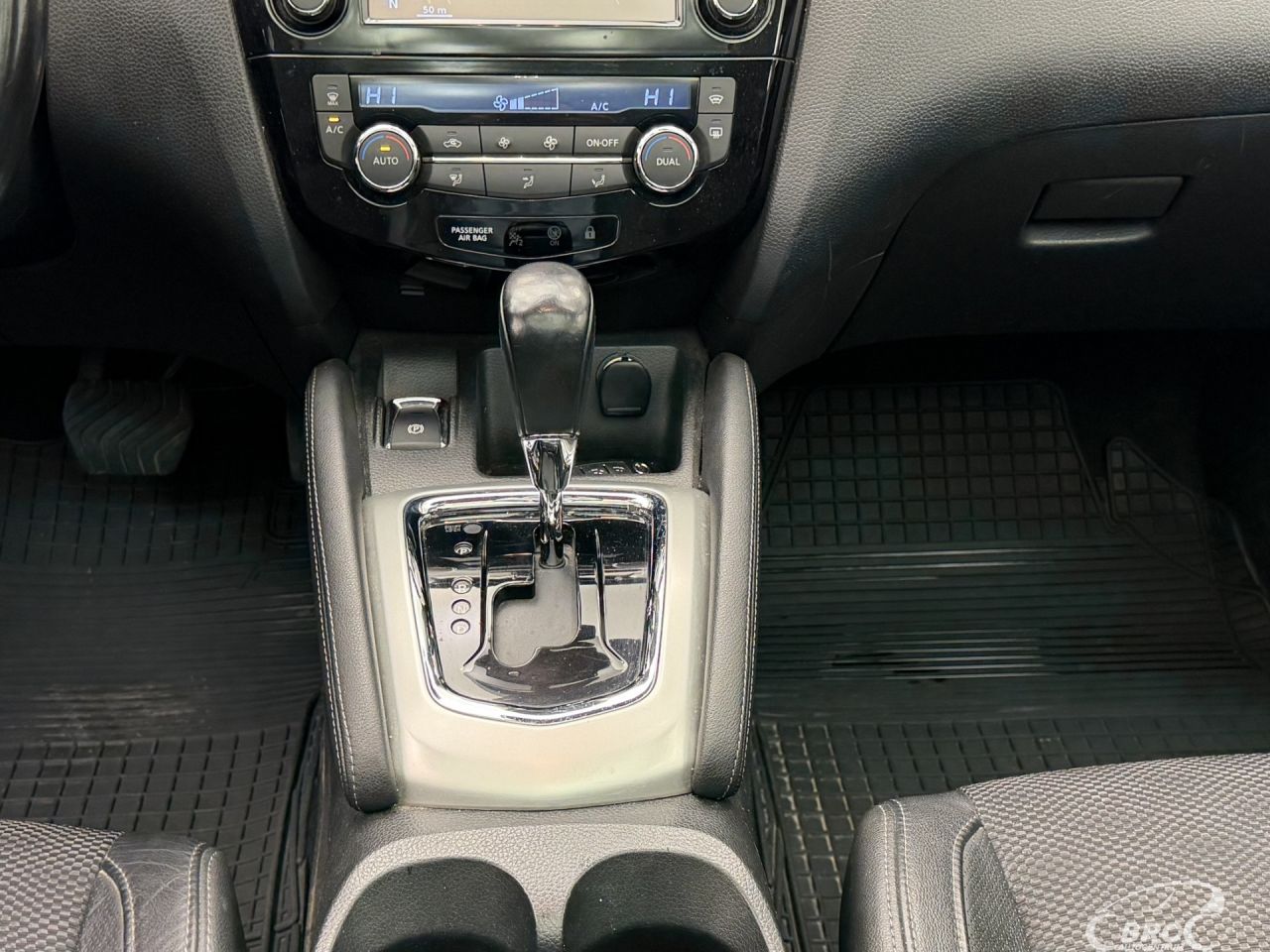Nissan Qashqai | 16