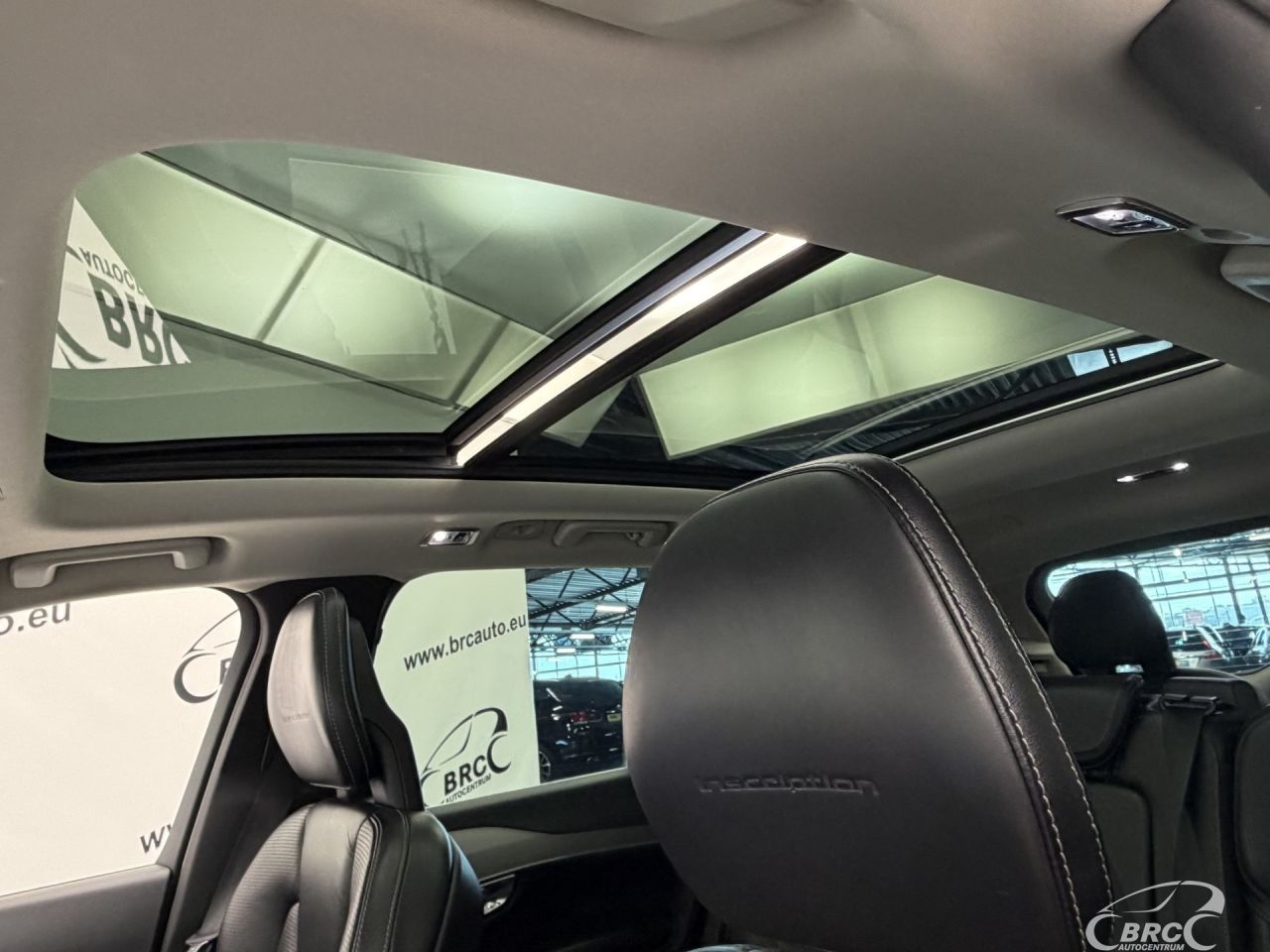 Volvo XC90 | 22