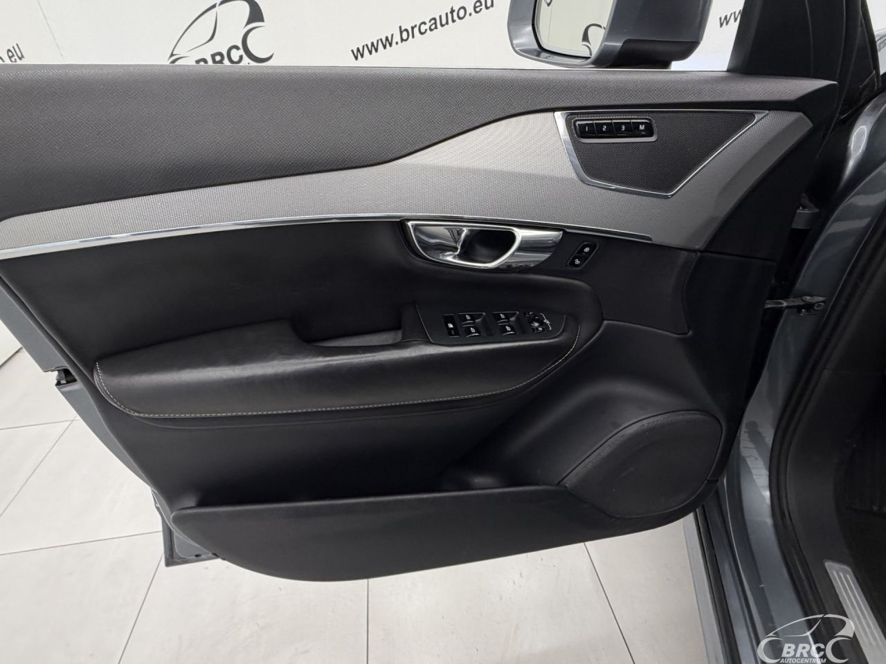 Volvo XC90 | 17