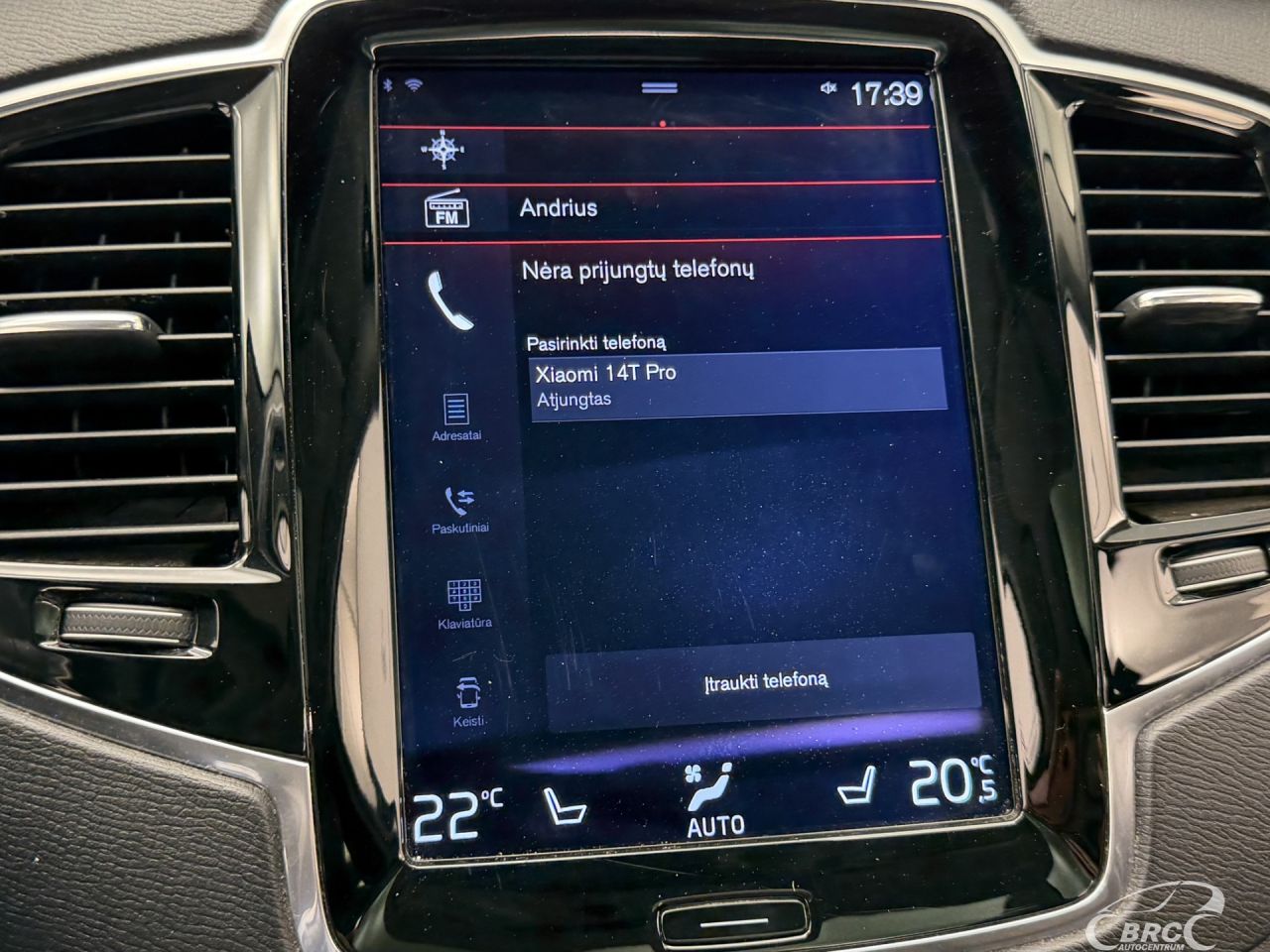 Volvo XC90 | 30