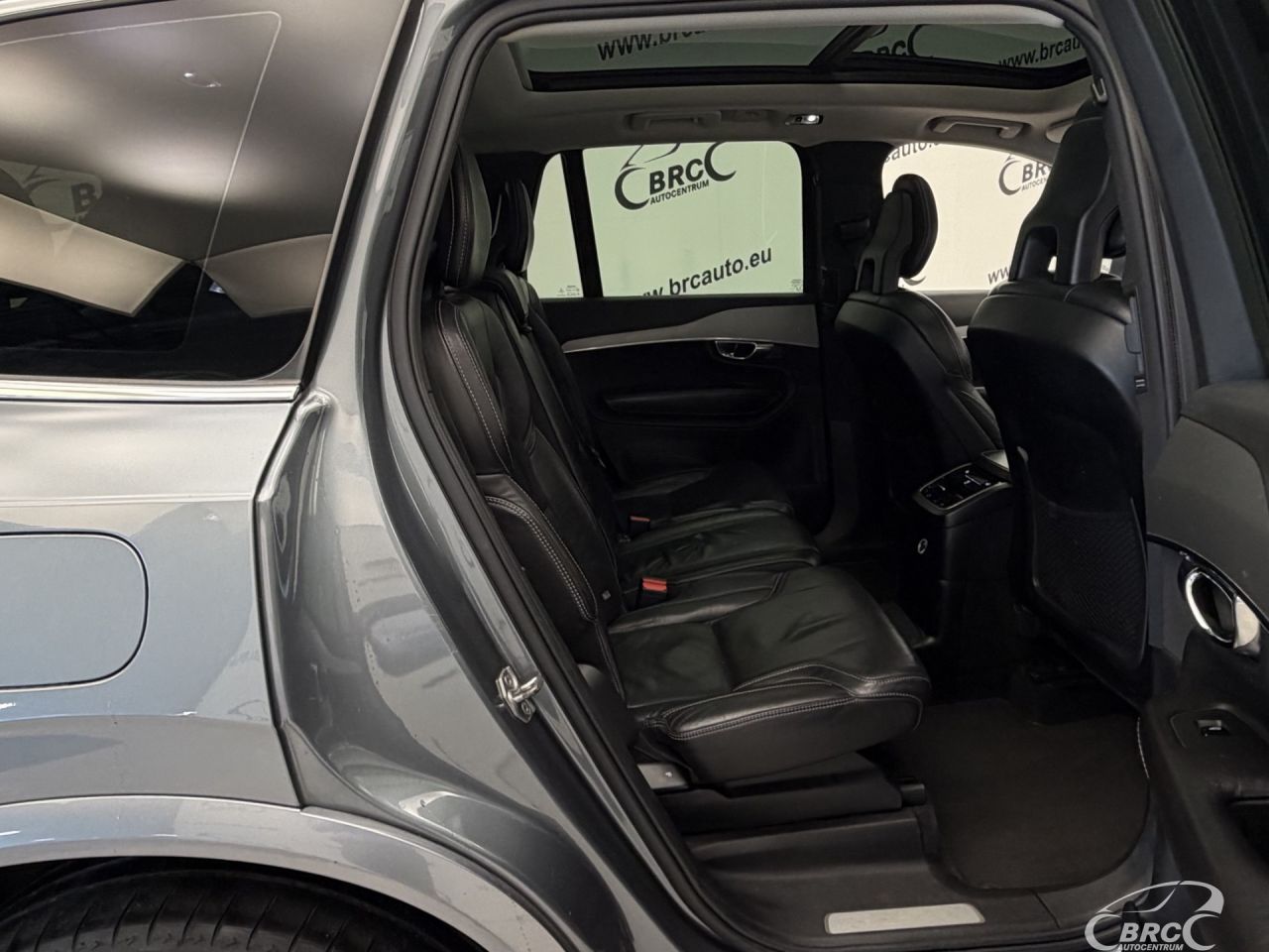 Volvo XC90 | 9
