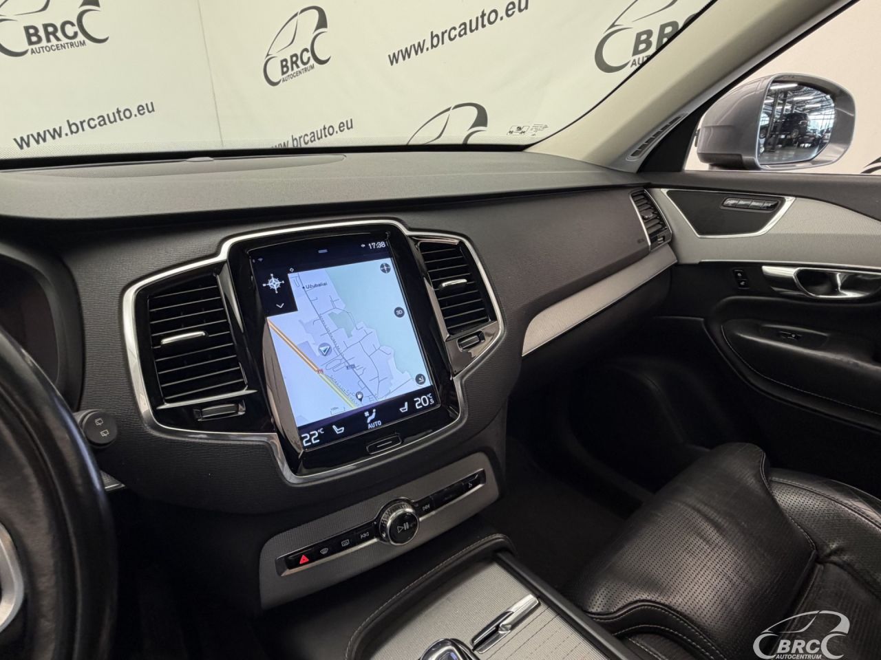Volvo XC90 | 29