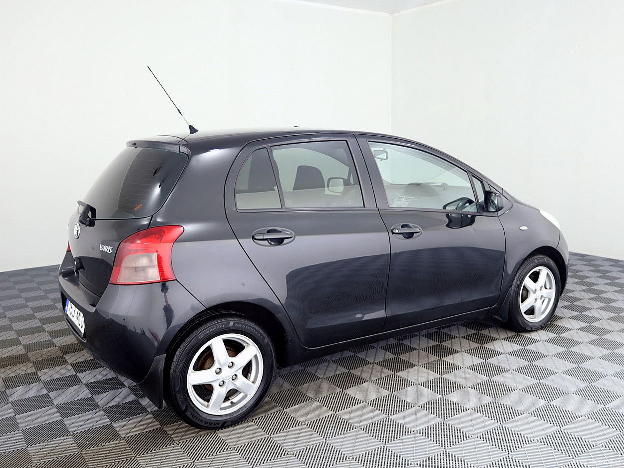Toyota Yaris | 2