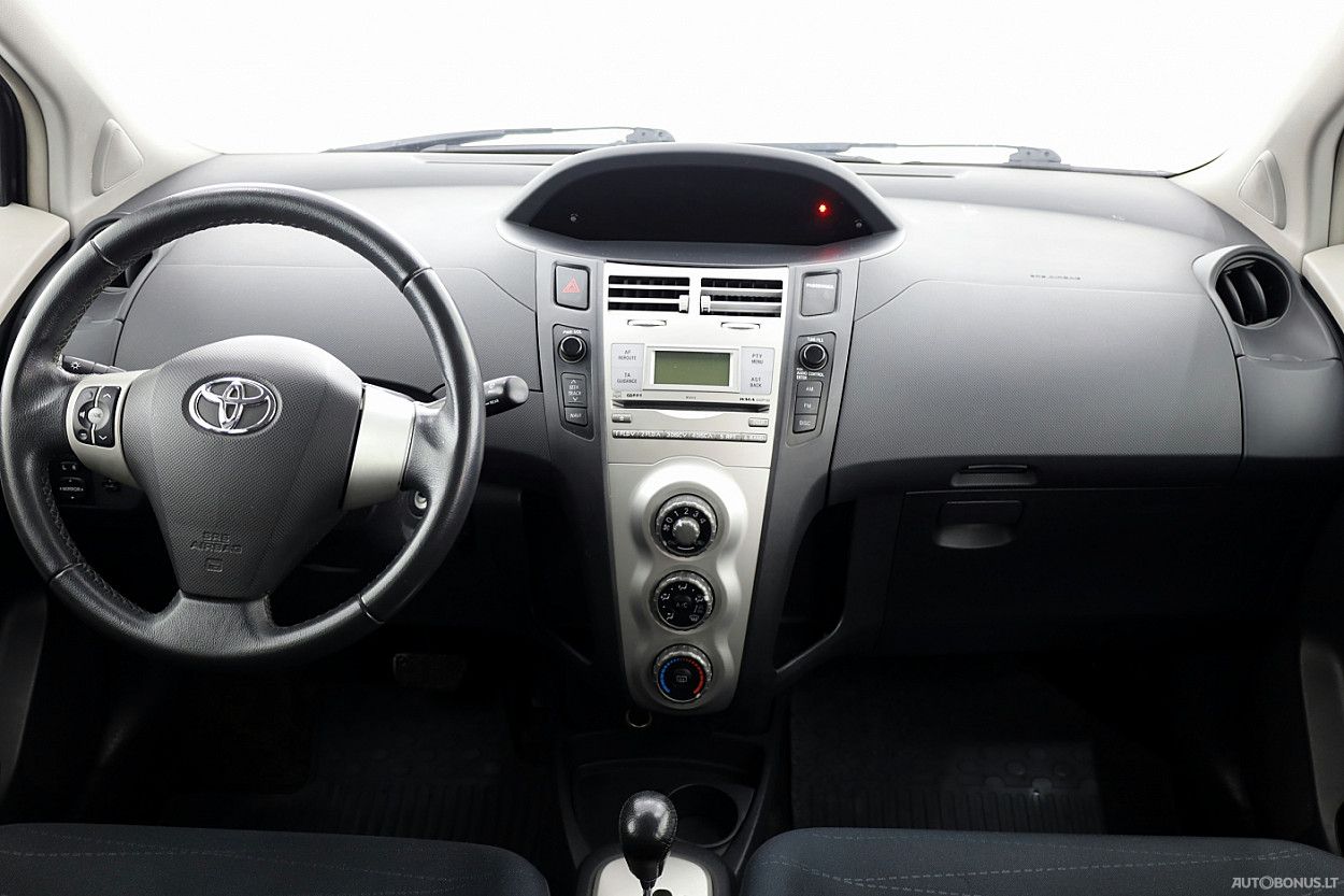Toyota Yaris | 4