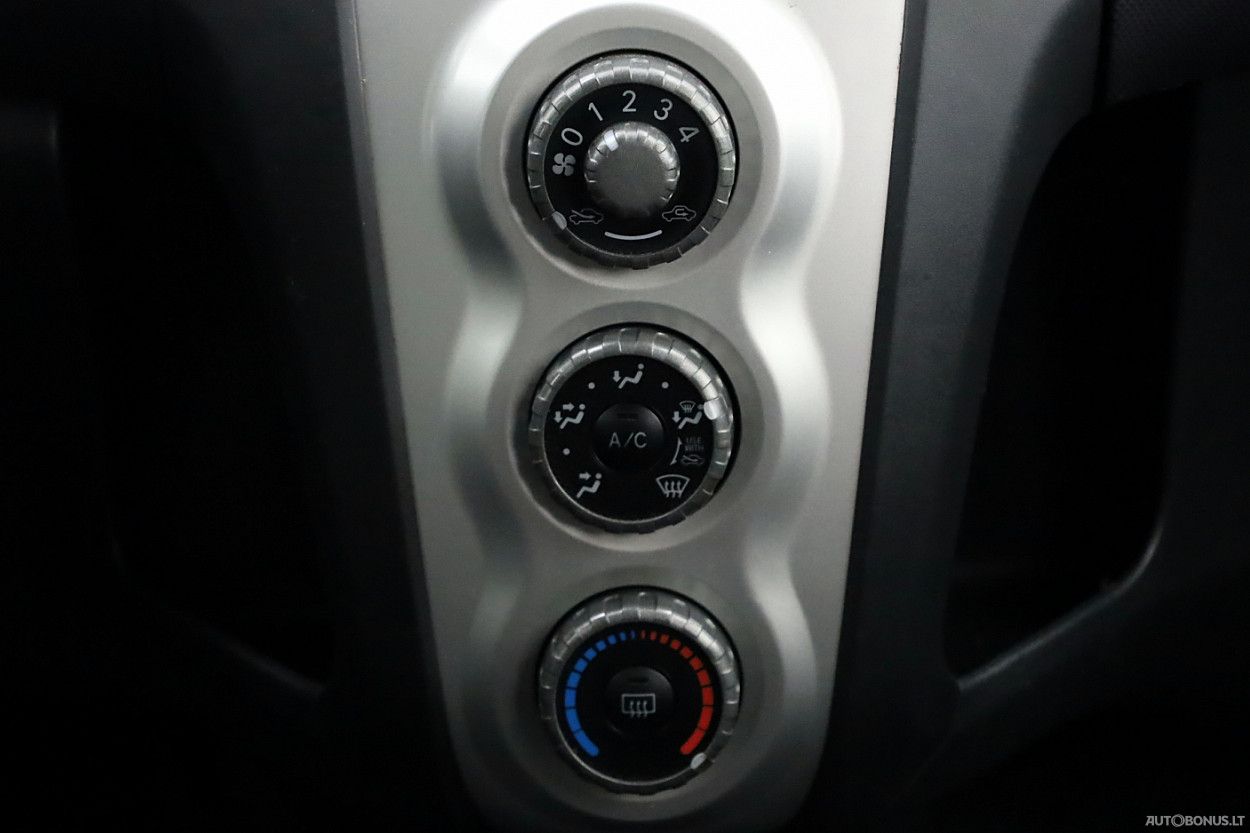 Toyota Yaris | 7
