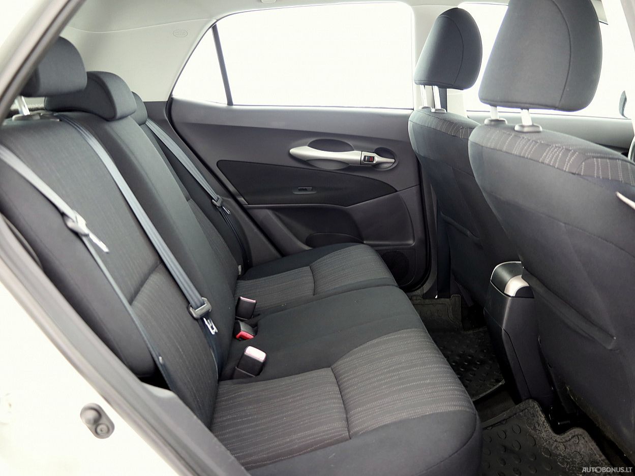 Toyota Auris | 6